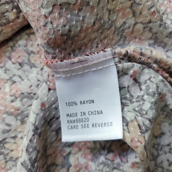 Rachel Roy Boho Floral Tassel Front Top - Picture 9 of 9